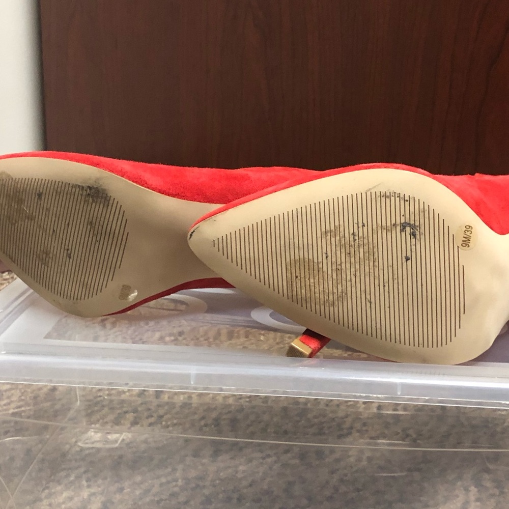 BCBGeneration Suede Coral Pump Size 9 - Picture 5 of 5